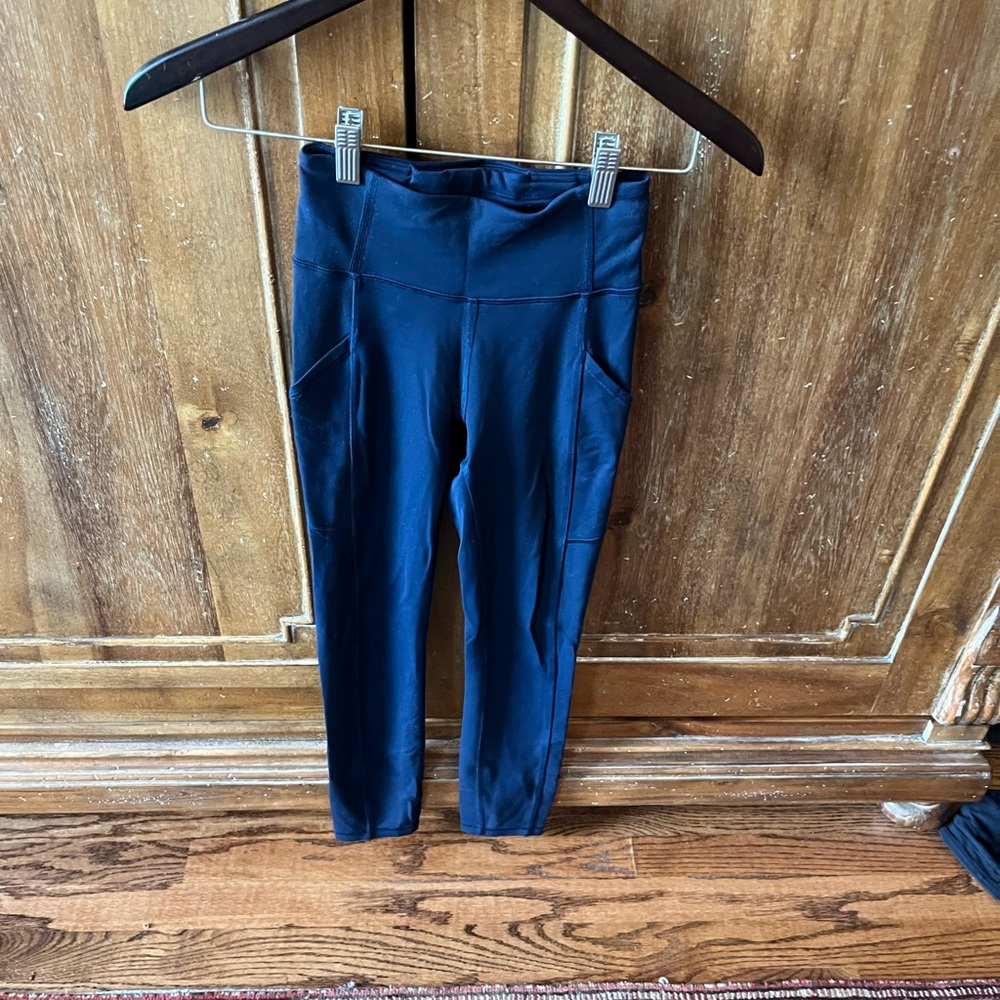 Lululemon invigorate legging size 0 blue